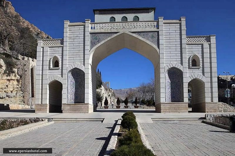 معماری خاص دروازه قرآن شیراز 